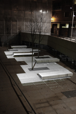 Instalación_de_Pablo_Valbuena_en_Plaza_de_las_Letras,_sede_del_MediaLab-Prado
