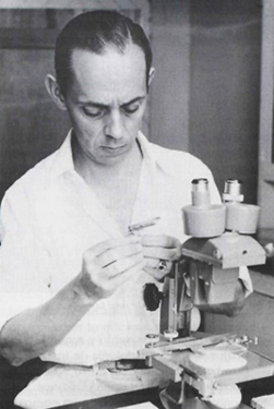 Instantánea de Eugenio Morales Agacino, tomada hacia 1950, mientras trabajaba en Managua (Nicaragua), al servicio de la FAO