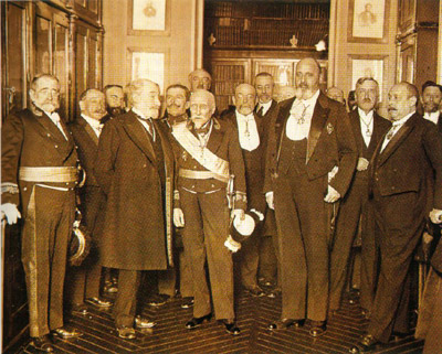 Concesin de la Medalla Echegaray a Torres Quevedo en 1916, en sesin celebrada en la Real Academia de Ciencias