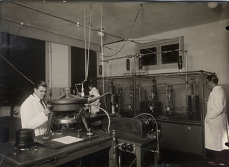 Laboratorios de rayos X. Instituto Nacional de Fsica y Qumica, 1935