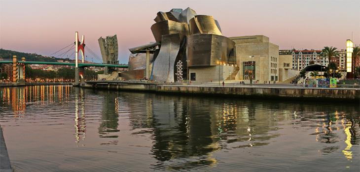 Museo Guggenheim Bilbao. / txlopez (PIXABAY)