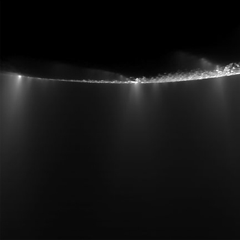 Columnas en Encélado. / NASA/JPL/Space Science Institute