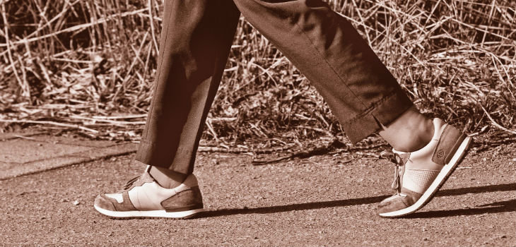 Análisis del modo de caminar para detectar la llegada del Mal de Alzheimer. / MabelAmber (PIXABAY)