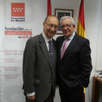 Jesús Sánchez Martos, Director de la Fundación para el Conocimiento madri+d junto a  José María Martínez. Director General de New Medical Economics.