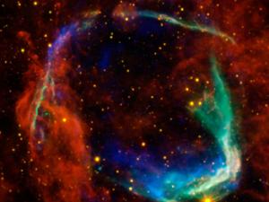 Vista de RCW 86, la supernova más antigua documentada. / X-ray: NASA/CXC/SAO & ESA; Infared: NASA/JPL-Caltech/B. Williams (NCSU)
