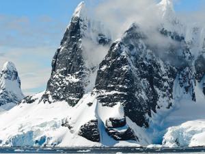 Volcanes submarinos, pingüinos y deglaciación, a estudio en la próxima campaña antártica