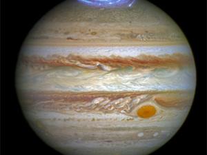 Auroras ultravioletas vivas en Júpiter. / NASA / ESA / J. Nichols (University of Leicester)