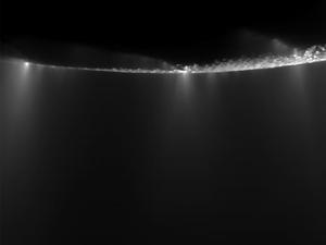 Columnas en Encélado. / NASA/JPL/Space Science Institute