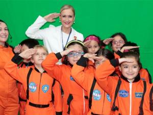 La Presidenta con los futuros astronautas
