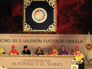 El cardiólogo Valentín Fuster de Carulla, investido doctor "Honoris Causa" por la Universidad Alfonso X el Sabio