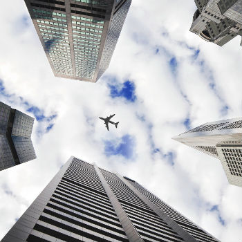 La morfología urbana influye en los niveles de ruido provocados por los aviones. / Free-Photos (PIXABAY)