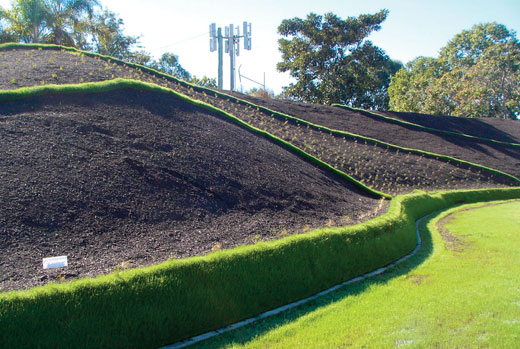 dispositivos de filtros de compost vegetados. Fuente Land and Water Management home page