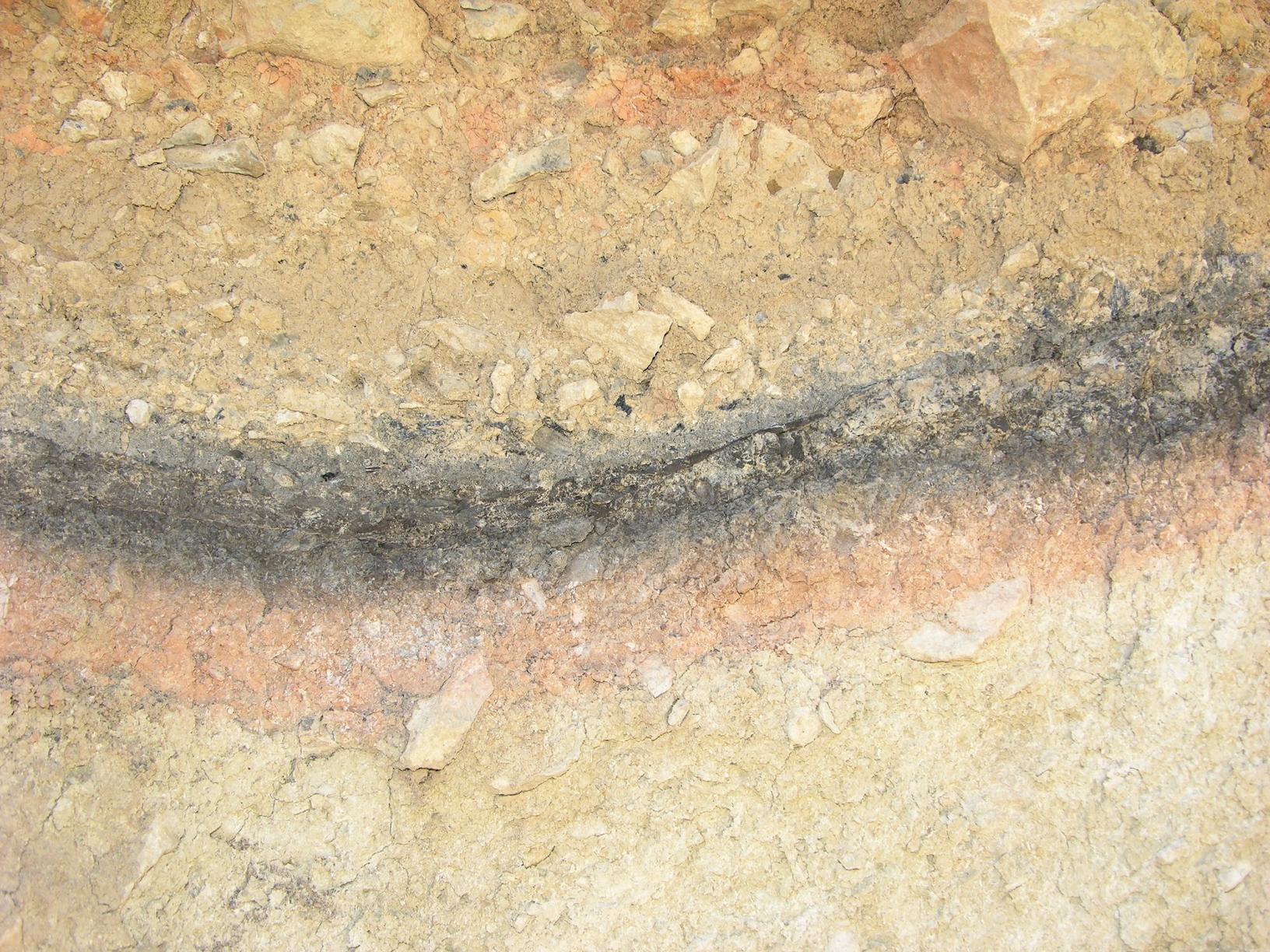           suelos-y-arqueologia-posibles-restos-de-cremaciones-iberas 3