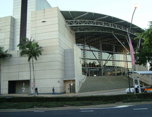 entrada-principal-del-brisbane-convention-and-exhibition-center-1a