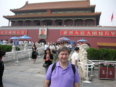 Antonio Fernndez Anta durante su viaje a China