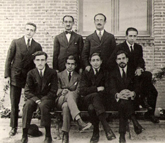 Luis Calandre, con Nicolás Achúcarro y otros compañeros