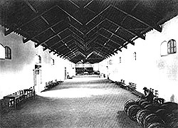 Interior planta embotelladora a principios de siglo XX
