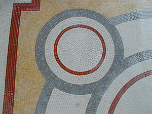 Detalle del mosaico del suelo del zagun