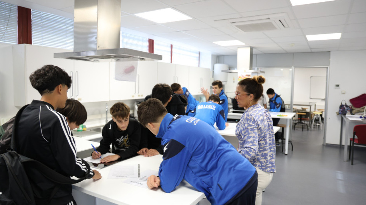 CEU. ¡STOP Salmonella! Escápate de las enfermedades de origen alimentario