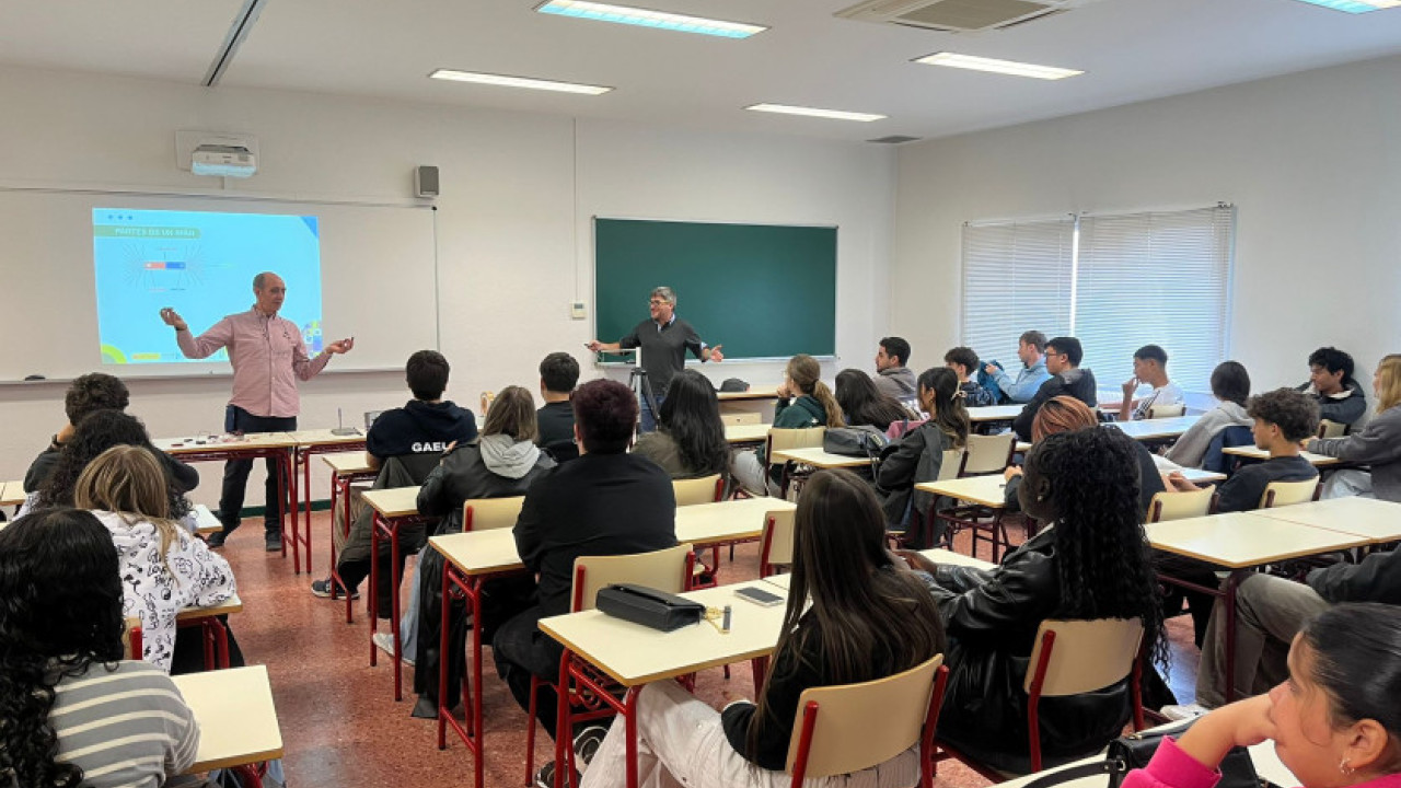 Imagen de la actividad Del Electromagnetismo de Faraday a la Óptica de Fresnel