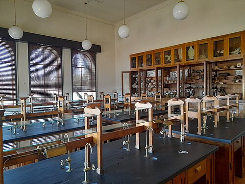 Vista del Laboratorio histórico de Biología