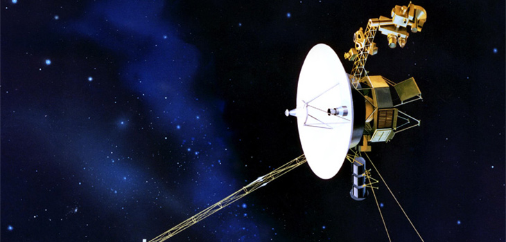 Recreación artística de los instrumentos Voyager de la NASA en el espacio. / NASA