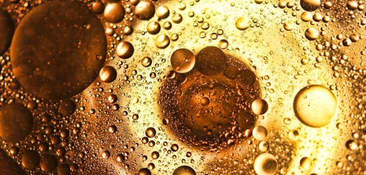 Restos del aceite de oliva sirven para eliminar fármacos en el agua residual