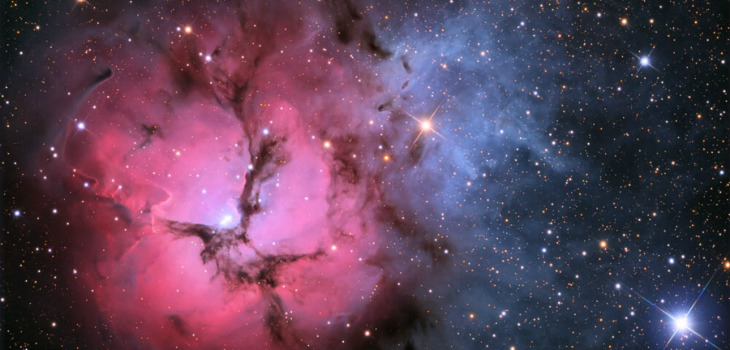 La nebulosa Trífida en Estrellas y Polvo. / Adam Block, Mt. Lemmon SkyCenter, U. Arizona (NASA)