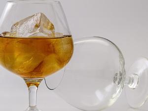 En su artículo ASCO subraya que el alcohol es un factor de riesgo definitivo para el cáncer. / stevepb (PIXABAY)