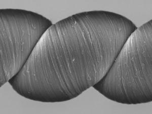 Nuevo material Twistron con propiedades eléctricas. / Universidad de Texas en Dallas