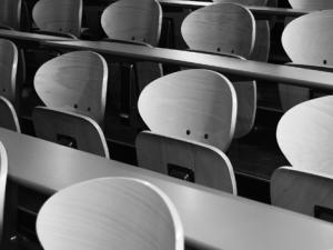 Aula de estudio. / johnyksslr (PIXABAY)