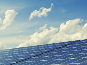 Sin polvo ni suciedad: la solución de la nanotecnología para los sistemas fotovoltaicos