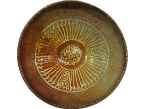 El análisis de una colección de cerámica bizantina del siglo XII ha permitido descubrir un nuevo punto comercial marítimo de la época medieval situado en la localidad griega de Calcis. Imagen de la web del CNRS. / © S.Y. Waksman.