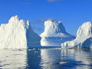 El hielo de Groenlandia se derrite más rápido de lo esperado