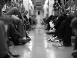 La satisfacción con la vida de cada uno no se puede medir con baremos universales. / Engin_Akyurt (PIXABAY)