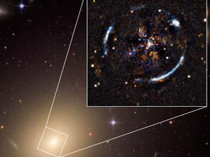 Una imagen de la galaxia cercana ESO 325-G004, creada utilizando los datos recopilados por el Telescopio Espacial Hubble de NASA/ESA y el instrumento de MUSE, instalado en el VLT.  / ESO, ESA/Hubble, NASA