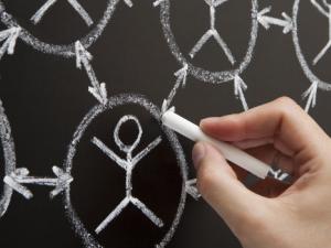 Una investigación analizará la influencia de los algoritmos en la publicidad online. 