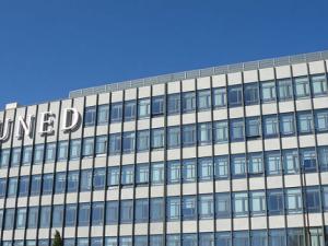 Encuentro entre la Universidad Nacional de Educación a Distancia y la fundación para el Conocimiento madri+d para potenciar su colaboración. / Ricardo Ricote (WIKIMEDIA)