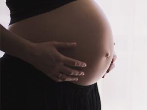 Mujer embarazada. / Unsplash (PIXABAY)