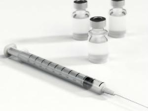 El efecto de la vacunación para prevenir formas graves podría ser mayor del estimado en estudios previos. / 3dman_eu (PIXABAY)