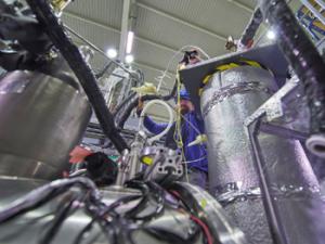 Stefan Ulmer, uno de los artífices de la medida de antimateria, en un momento del experimento. / Maximilien Brice, Julien Ordan (CERN)