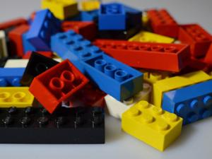 Piezas de lego. / Alexas_Fotos (PIXABAY)