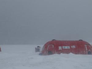 El pasado 18 de febrero, parte del equipo del proyecto MICROAIRPOLAR zarpó desde Punta Arenas (Chile) a bordo del Buque de Investigación Oceanográfica Hespérides, rumbo a la Antártida. / UAM