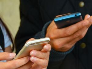 Un estudio transcultural analiza y compara por primera vez el ciberacoso y el uso problemático de Internet en adolescentes de España, Colombia y Uruguay. / terimakasih0 (PIXABAY)