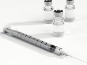 Jeringuilla para vacunación. / qimono (PIXABAY)