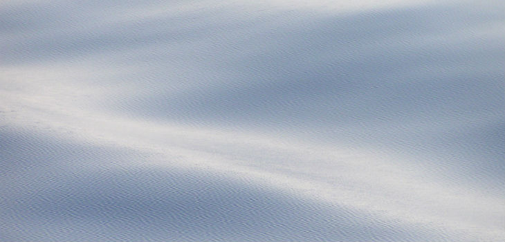 What atoms do when liquids and gases meet